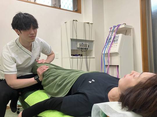 オオヤ鍼灸整骨院　姫路駅前店の捻挫の痛みを取り、再発しにくい体作りを目指す整体